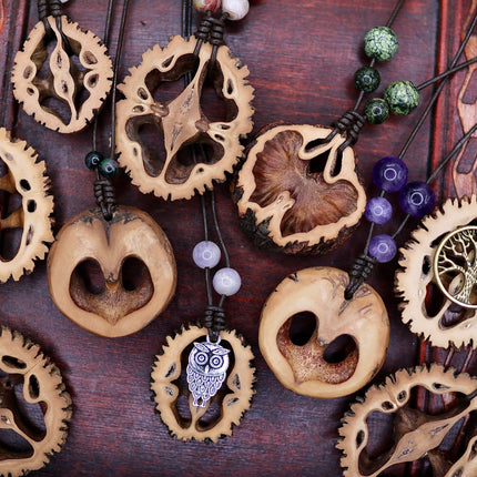 Collection image for: Schwarznuss Schmuck