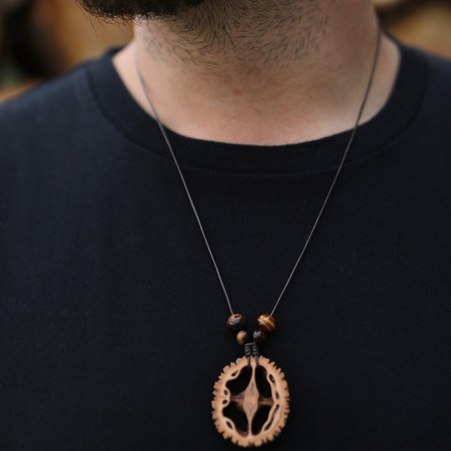 Schwarznuss Scheibe – Tigerauge