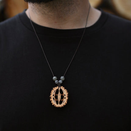 Schwarznuss Amulett – Labradorit